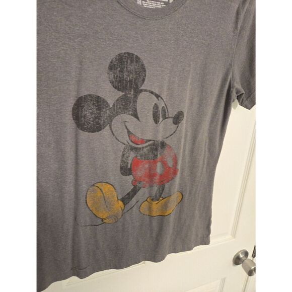 Mickey Mouse tshirt disney size large - Picture 3 of 4